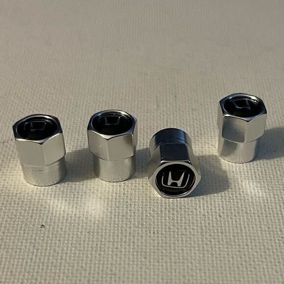 Honda Logo valve Stem caps in Silver set of 4 NWT - Picture 1 of 4